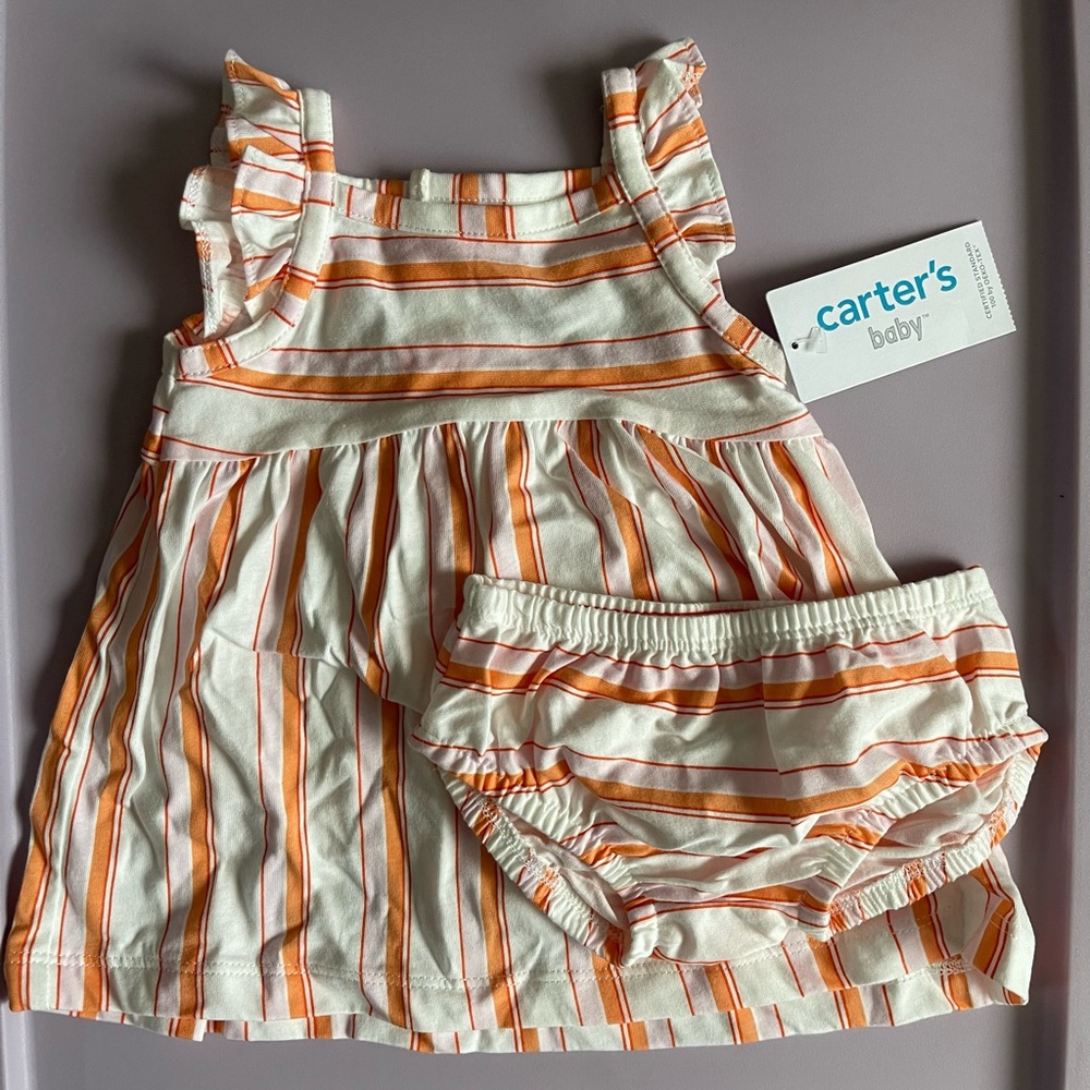 Carter’s 2-Piece Set - Picture 3 of 6